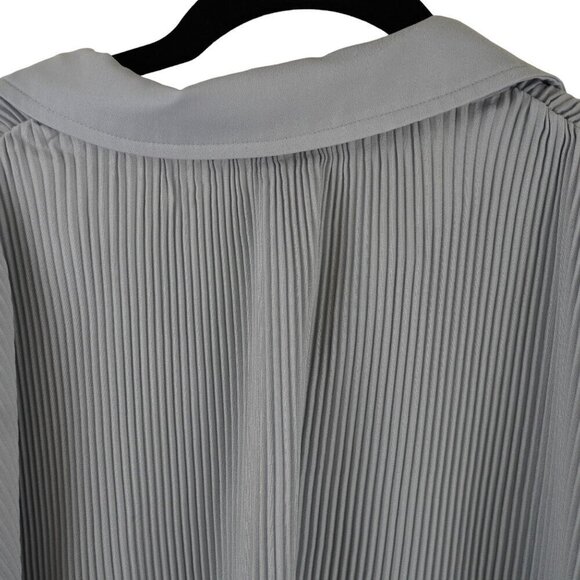 NWOT‎ PrettyLittleThing Grey Pleated Blouse Size 12 - Picture 9 of 9